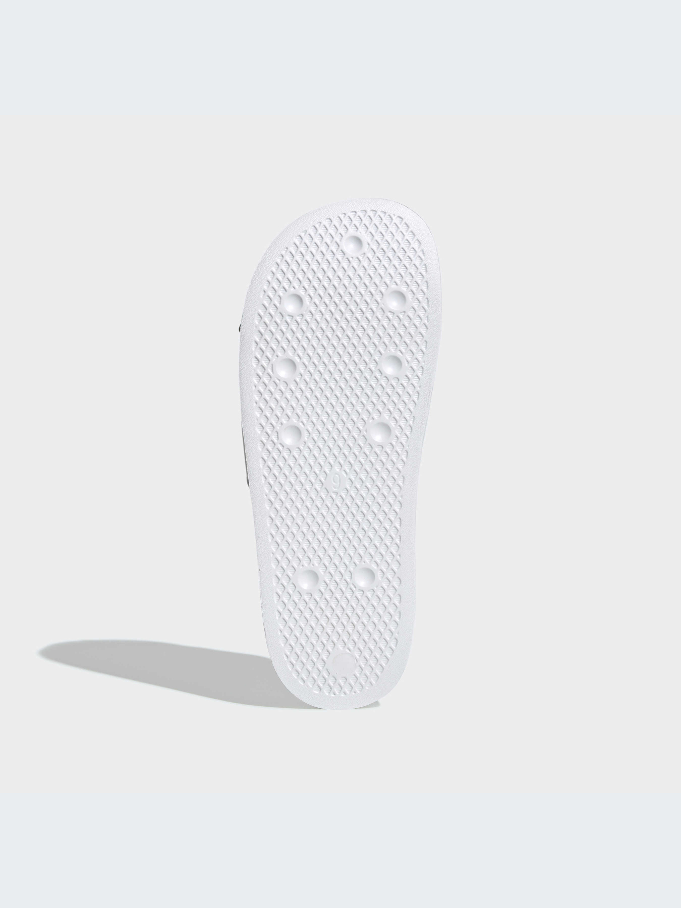 Шлёпанцы Adidas Adilette модель FU8297-KZ Шлёпанцы Adidas Adilette модель FU8297-KZ Фото