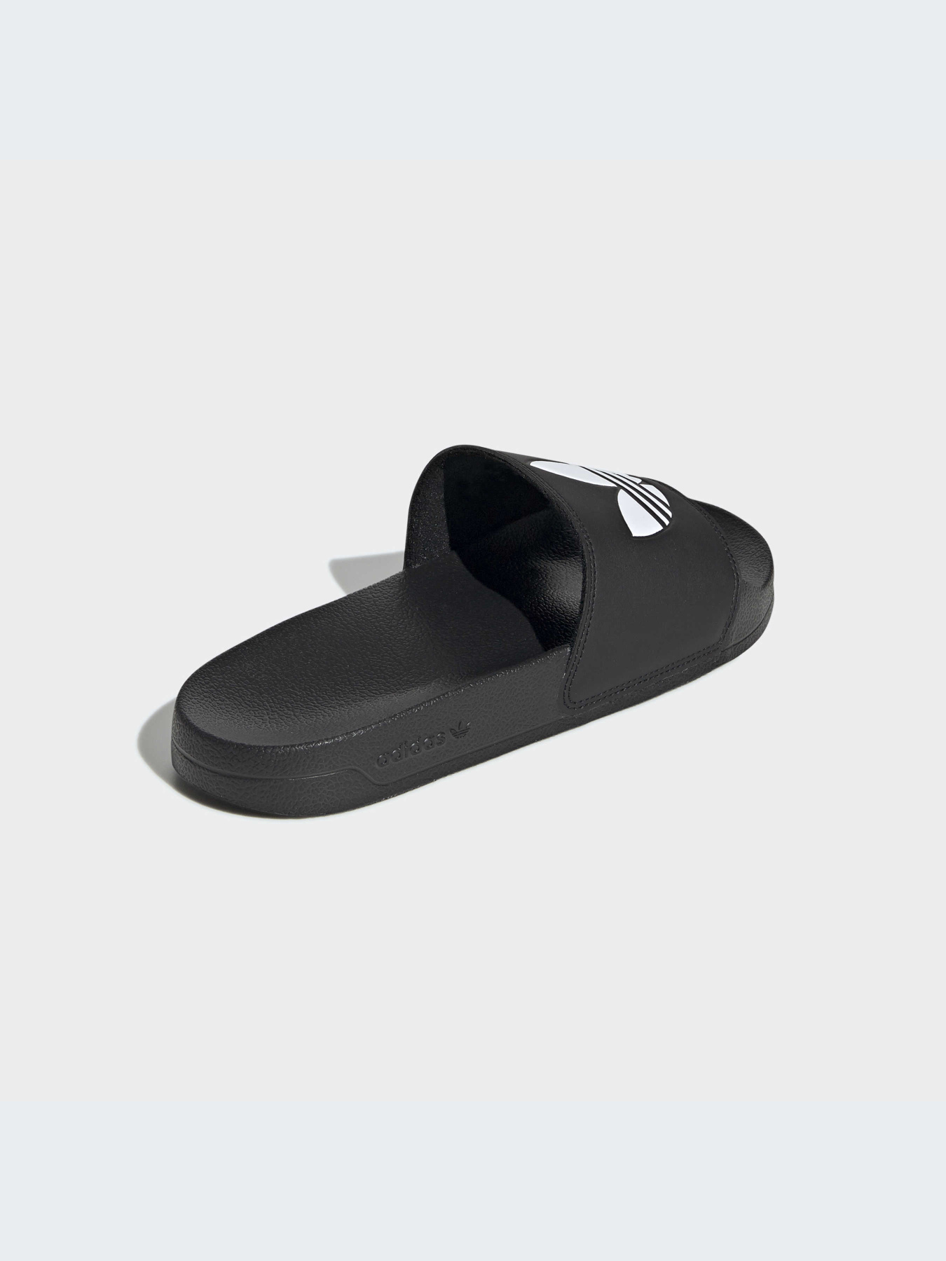 Шлёпанцы Adidas Adilette модель FU8298-KZ Шлёпанцы Adidas Adilette модель FU8298-KZ Фото