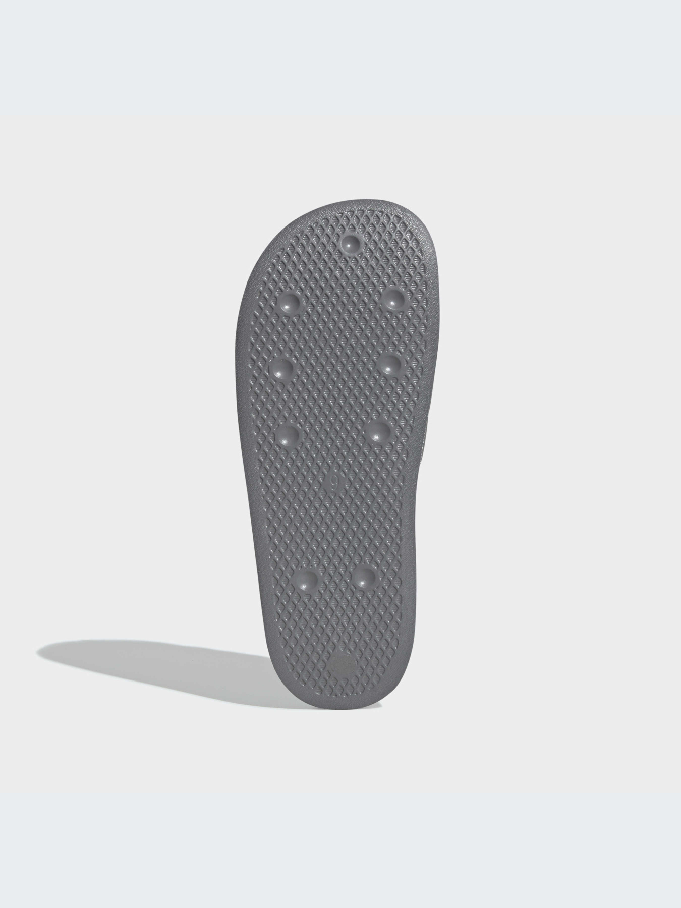 Шлёпанцы Adidas Adilette модель FU7592-KZ Шлёпанцы Adidas Adilette модель FU7592-KZ Фото