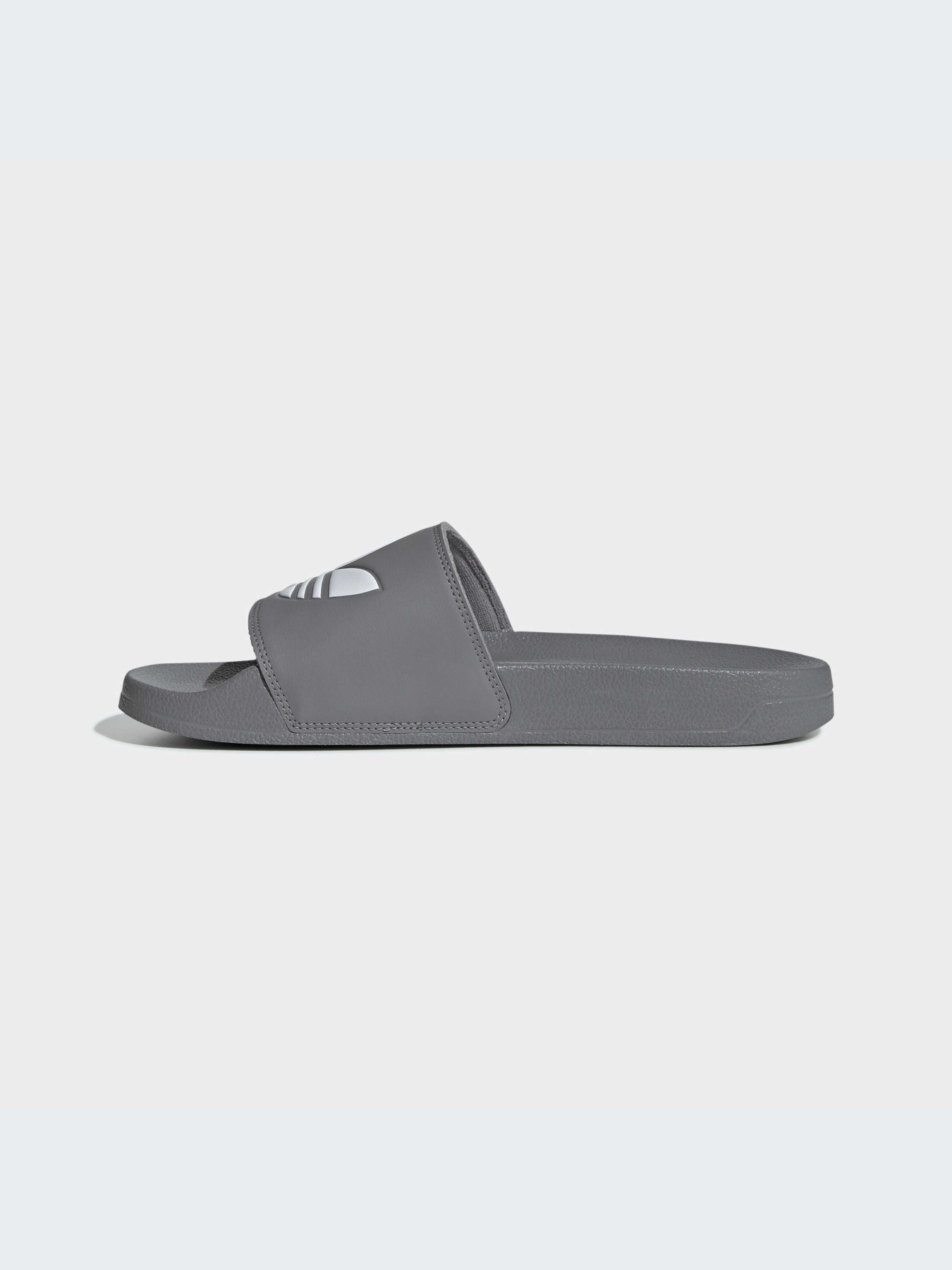 Шлёпанцы Adidas Adilette модель FU7592-KZ Шлёпанцы Adidas Adilette модель FU7592-KZ Фото