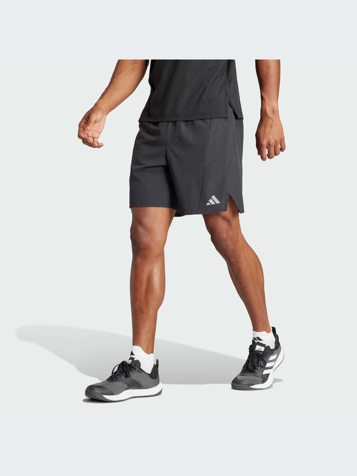 Шорты Adidas модель IS3732-KZ Шорты Adidas модель IS3732-KZ Фото