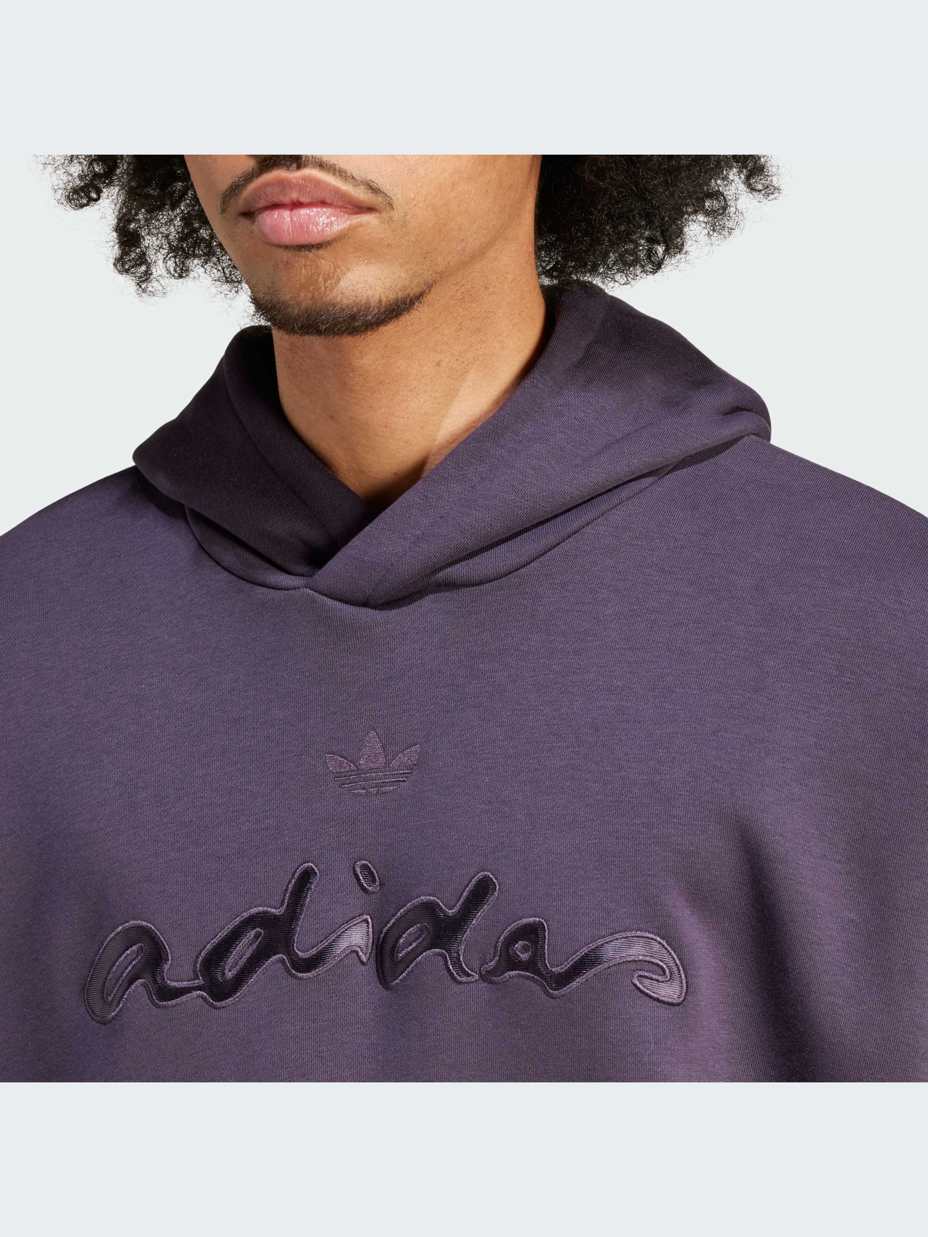 Худи и свитшоты Adidas Graphics модель IT7501-KZ Фото