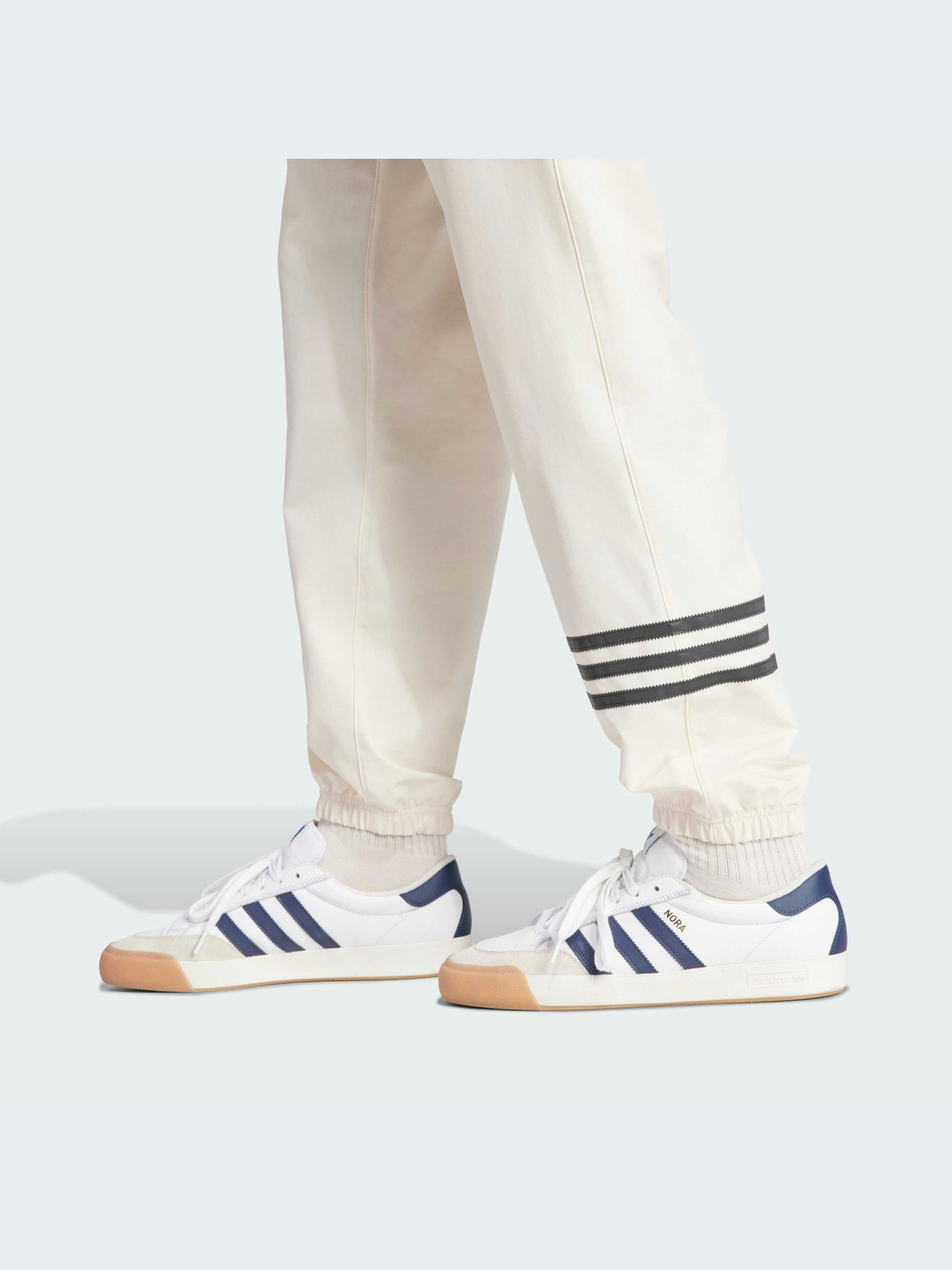 Брюки Adidas модель IV5356-KZ Фото