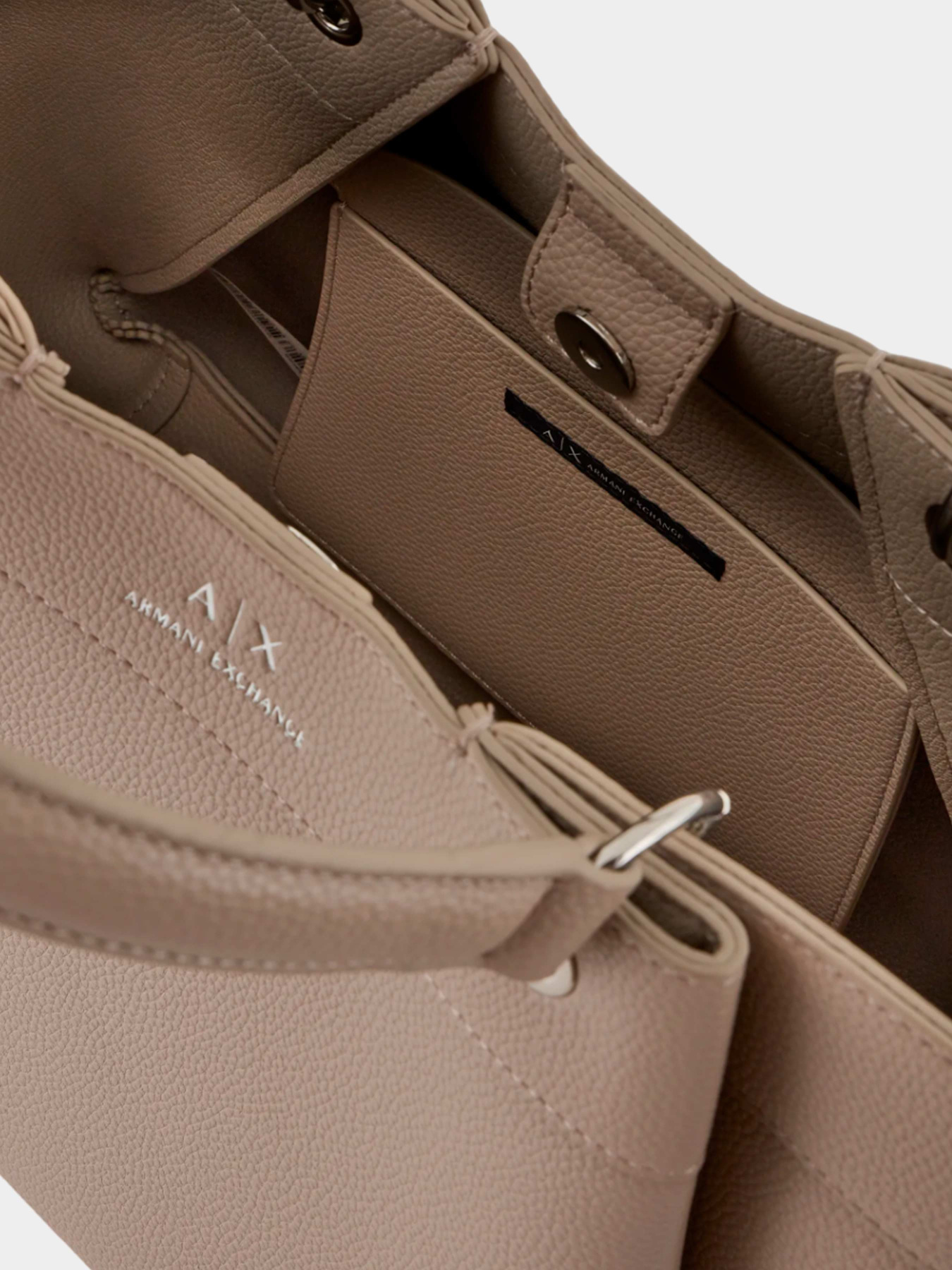 Сумки Armani Exchange модель 942910-CC783-10352 Фото
