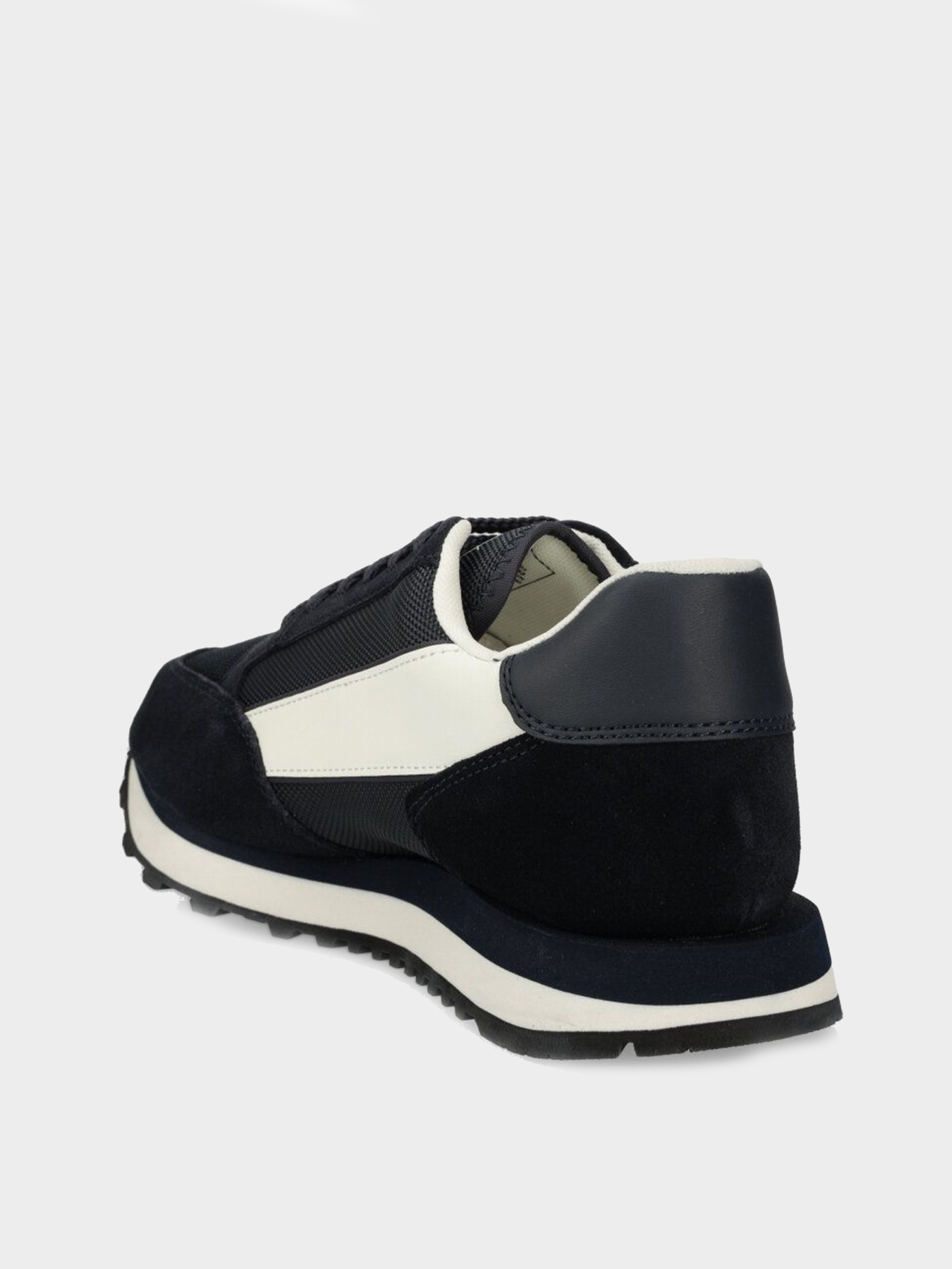 Кроссовки Armani Exchange модель XUX083-XV263-S531 Фото