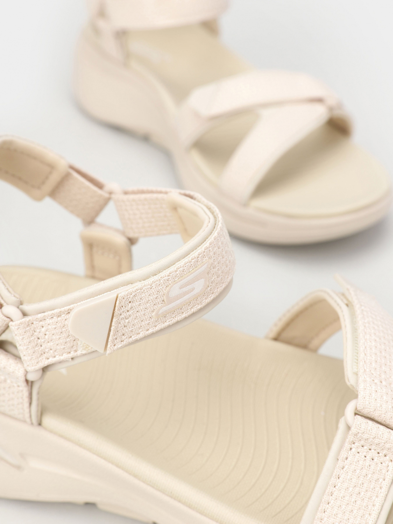 Сандалии Skechers модель 140251 NAT Фото