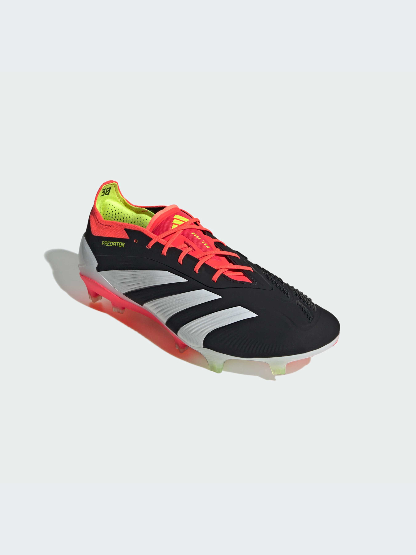 Кроссовки Adidas Predator модель IE1802-KZ Фото
