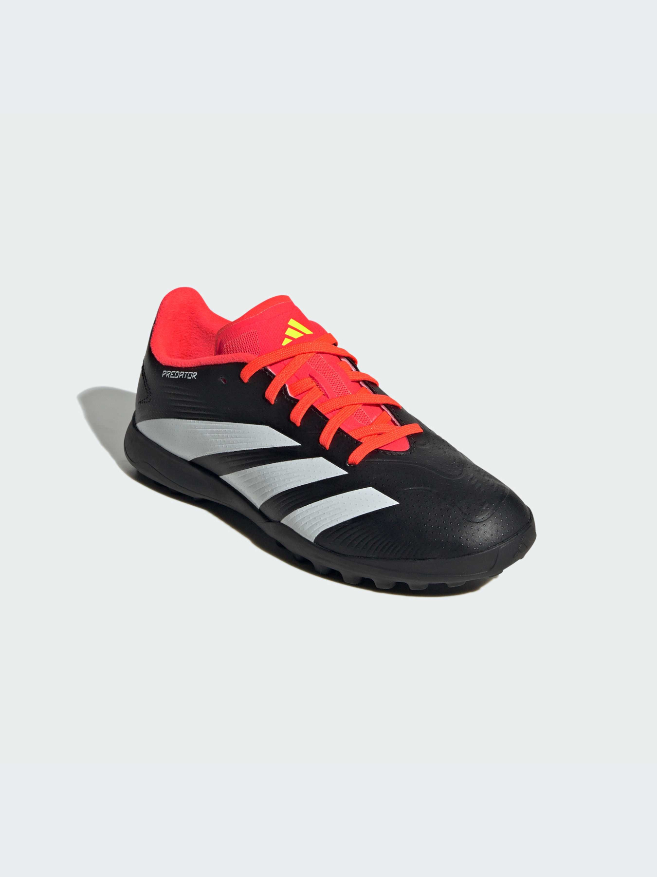 Кроссовки Adidas Predator модель IG5442-KZ Фото