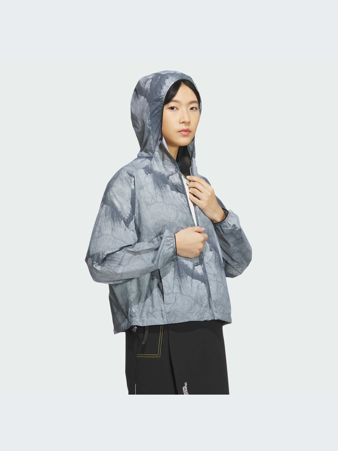 Куртки и дубленки Adidas модель IS9505-KZ Фото