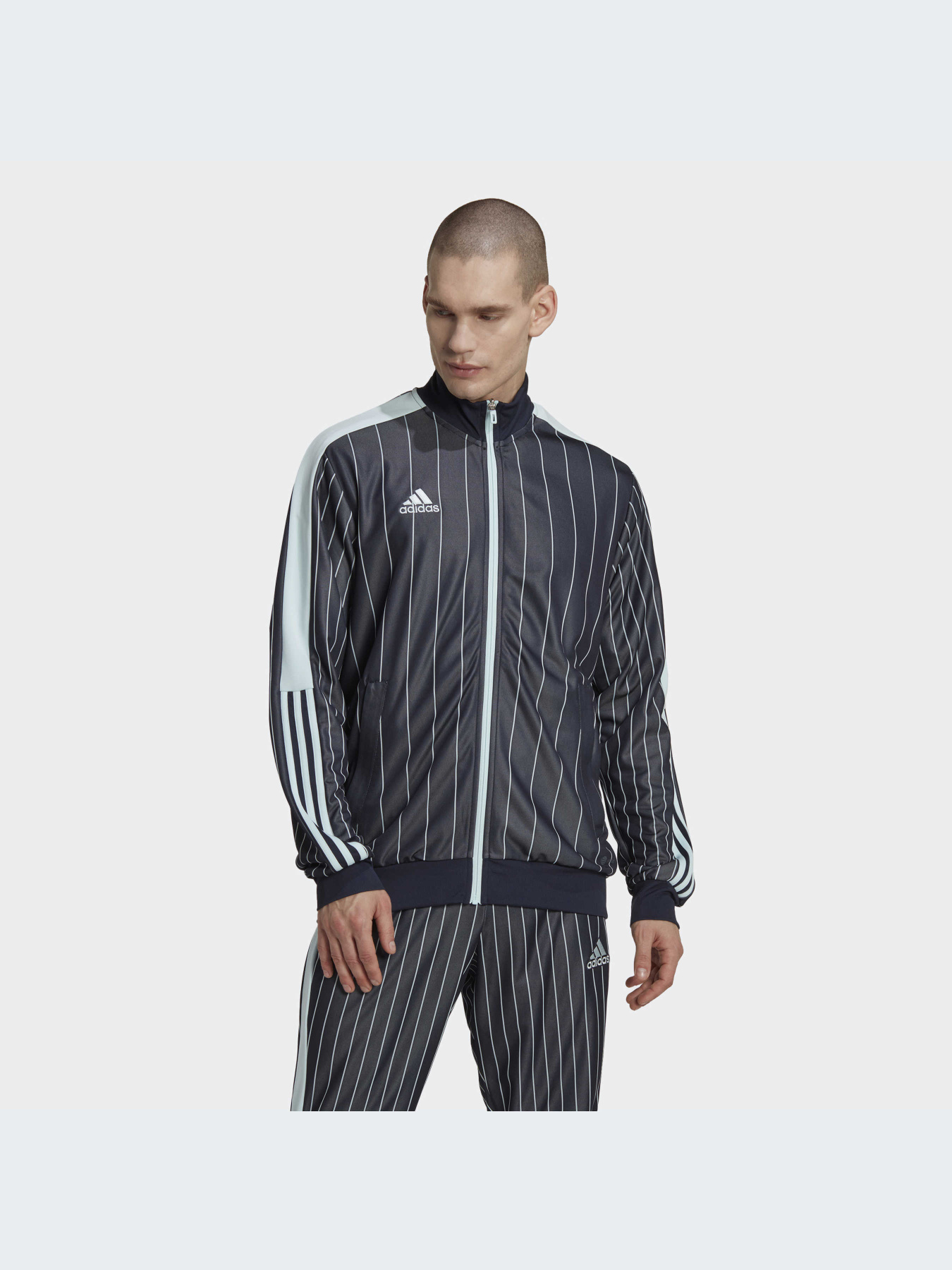 Худи и свитшоты Adidas Tiro модель HC1307-KZ Фото