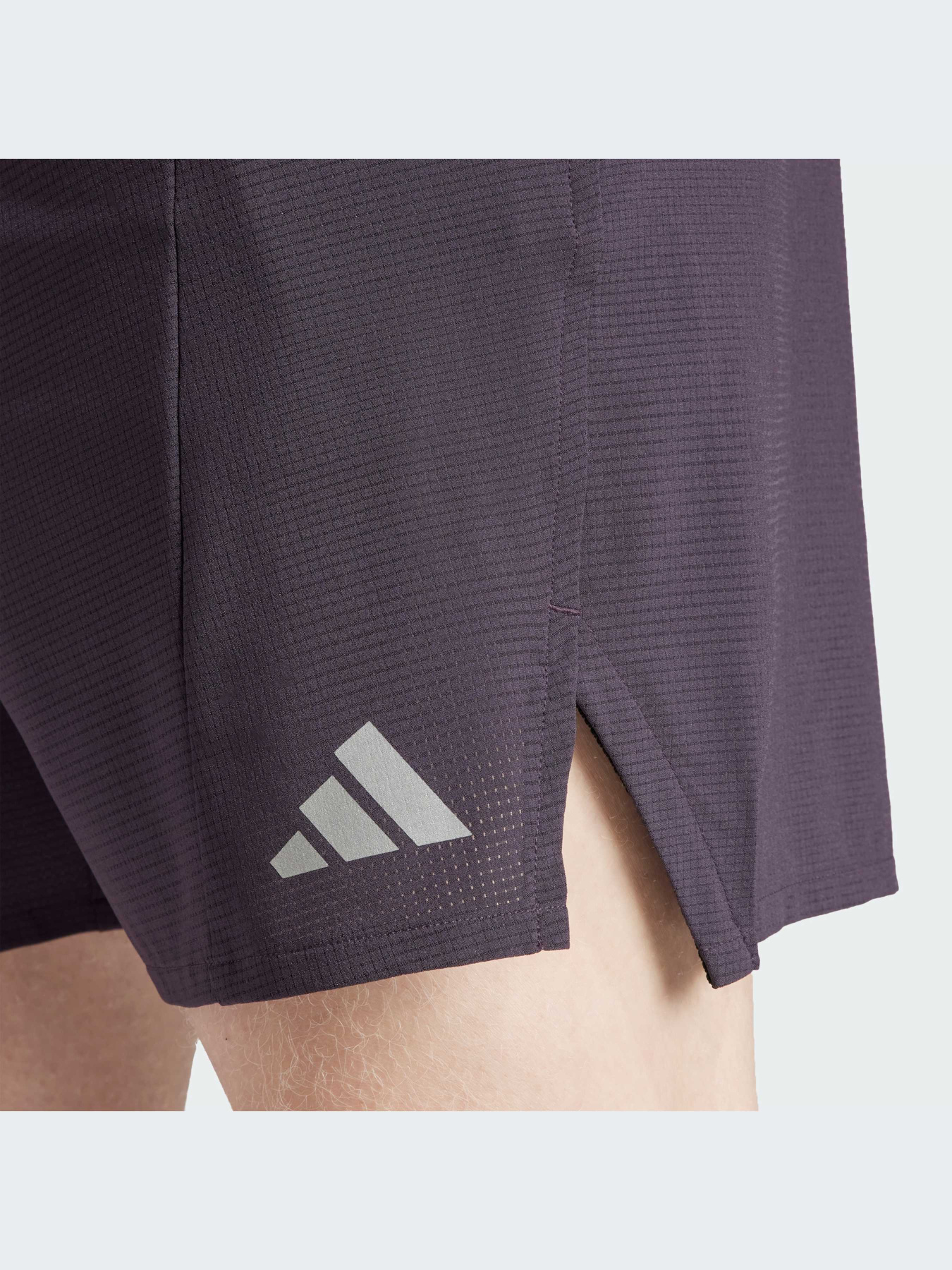 Шорты Adidas модель IN8773-KZ Шорты Adidas модель IN8773-KZ Фото