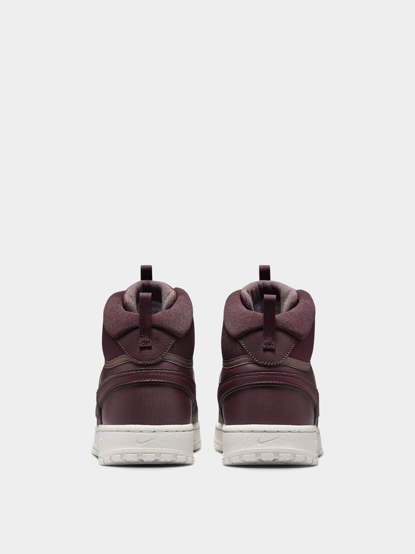Кроссовки NIKE модель DR7882-600 Фото