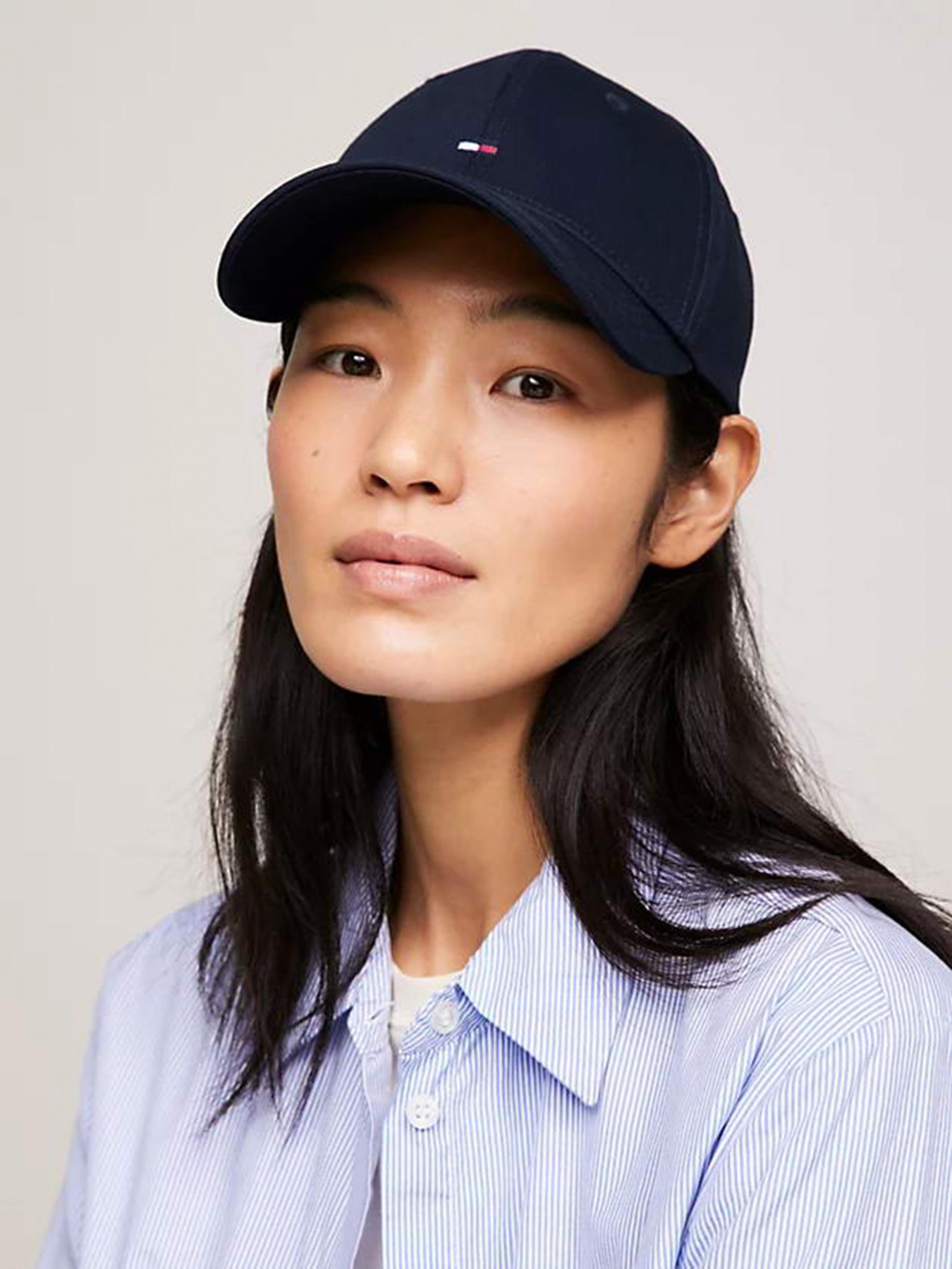Шапки и кепки Tommy Hilfiger модель AW0AW15785-DW6 Фото