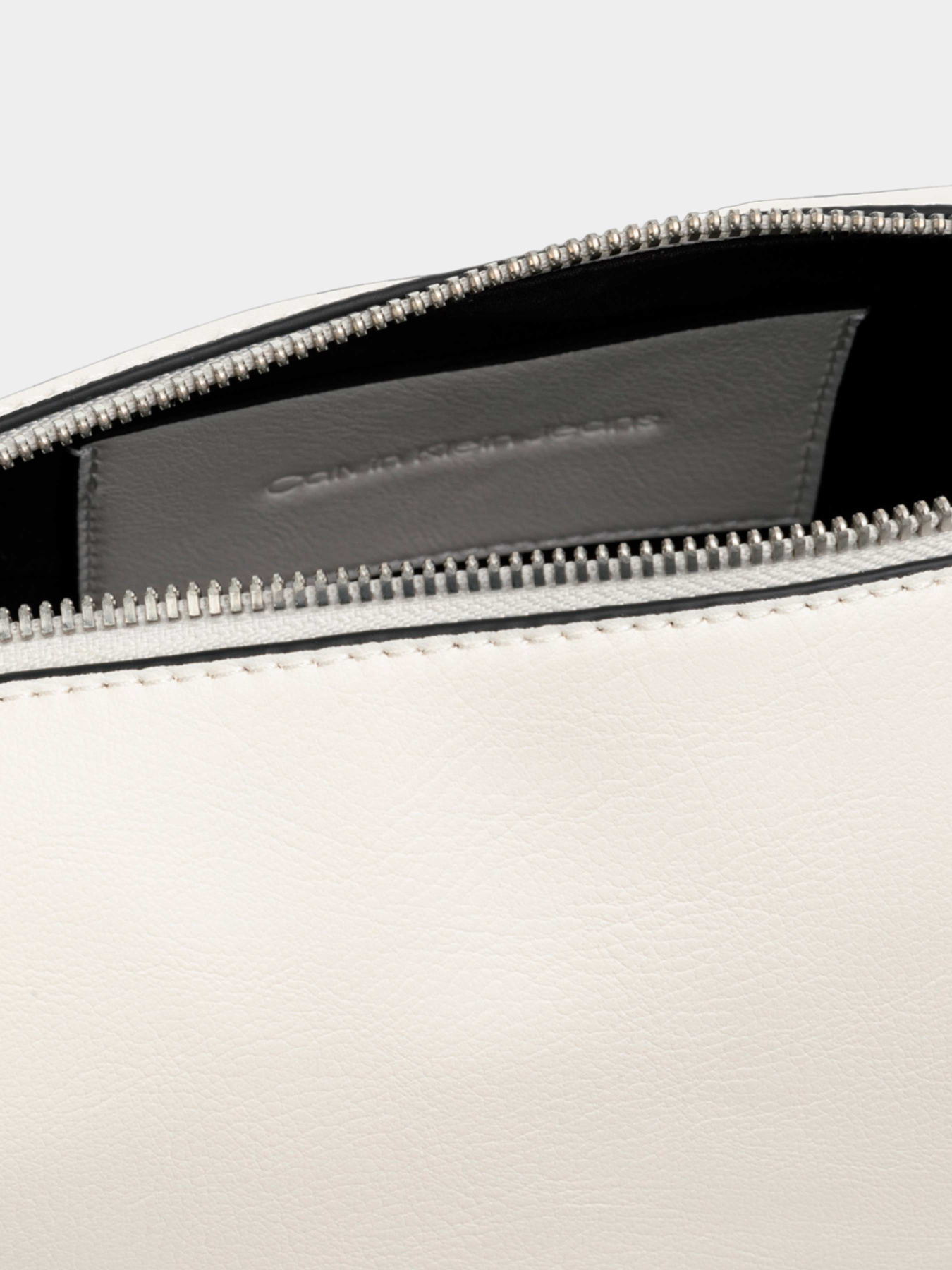 Сумки Calvin Klein модель K60K611555-YAF Фото