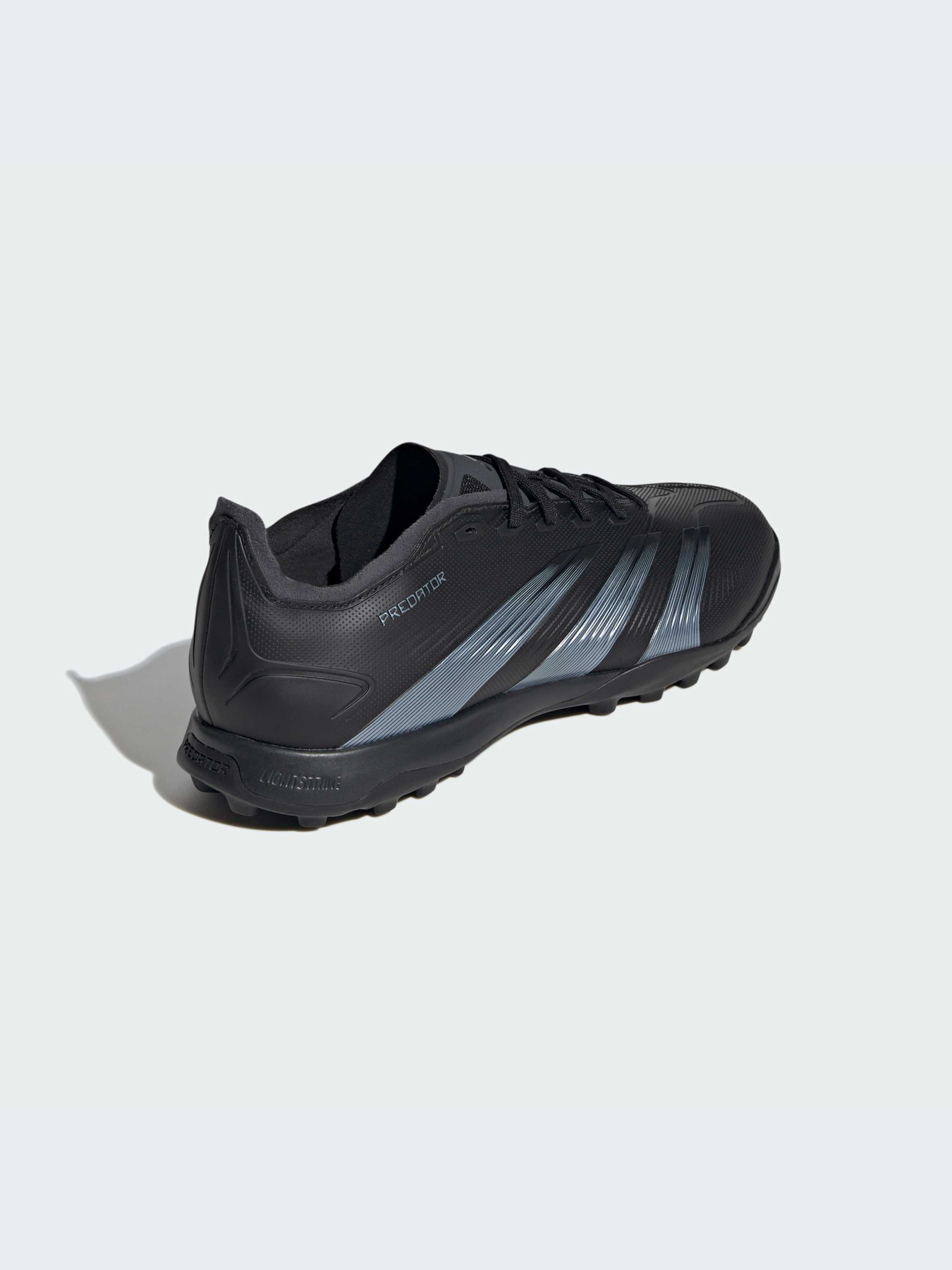 Кроссовки Adidas Predator модель IE2614-KZ Фото