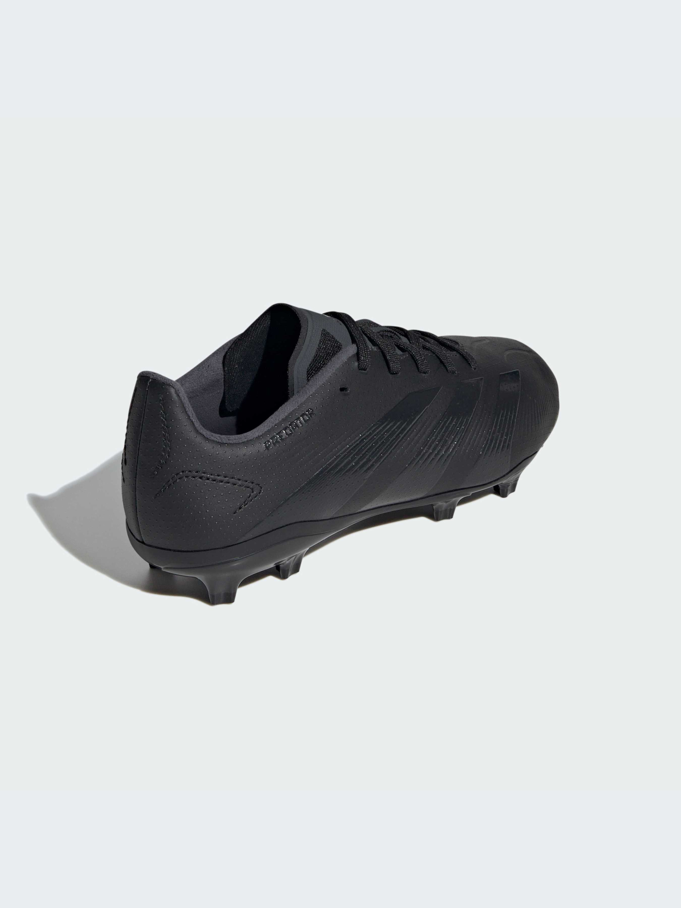 Кроссовки Adidas Predator модель IG7750-KZ Фото