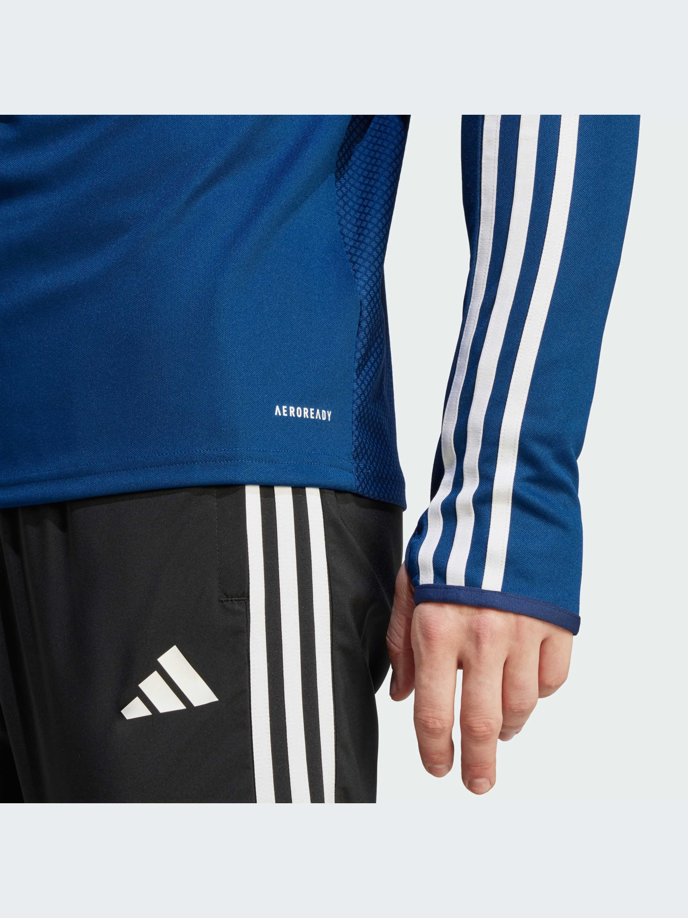 Худи и свитшоты Adidas Tiro модель IN8178-KZ Фото