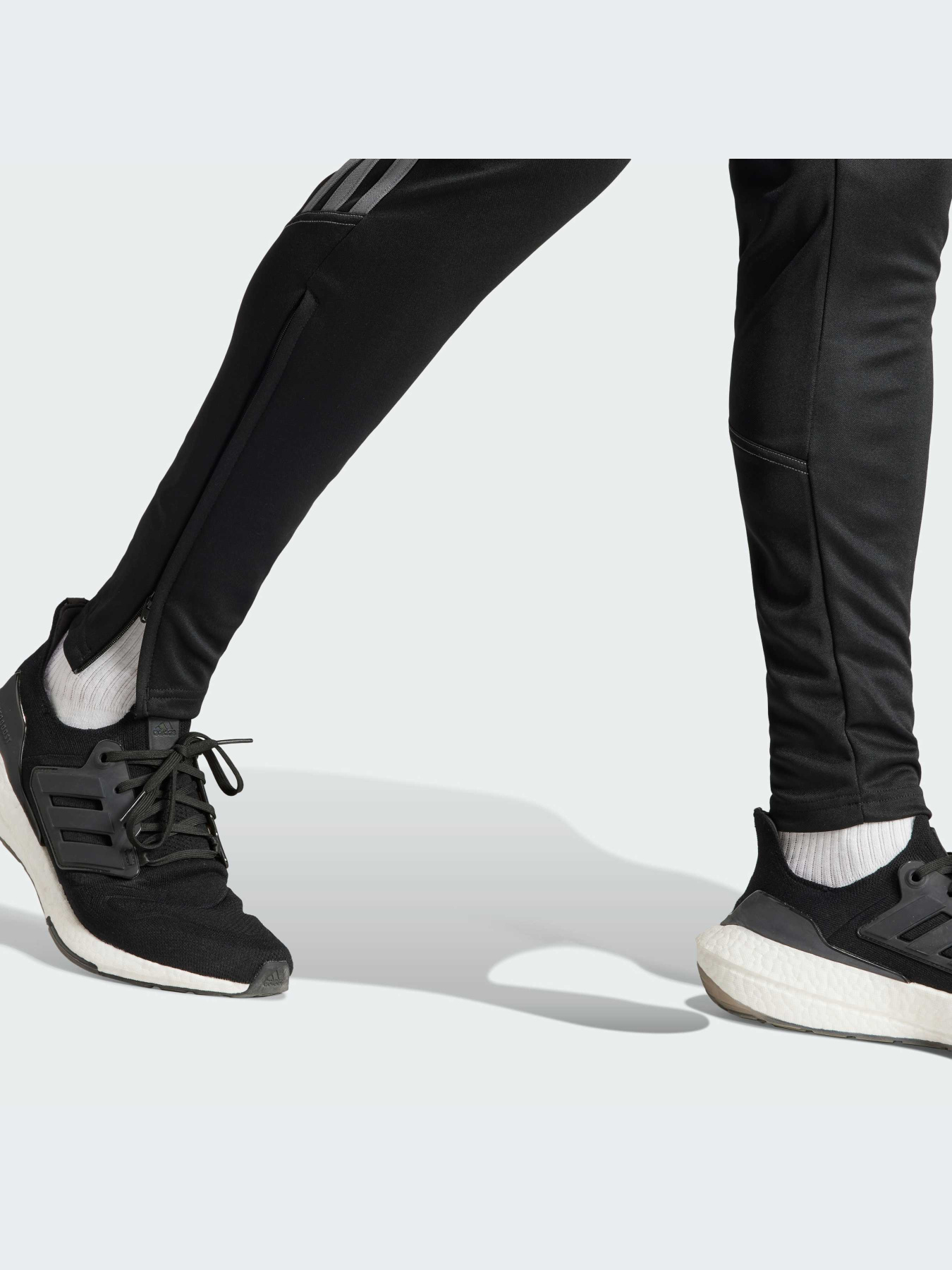 Брюки Adidas Tiro модель IN8186-KZ Фото