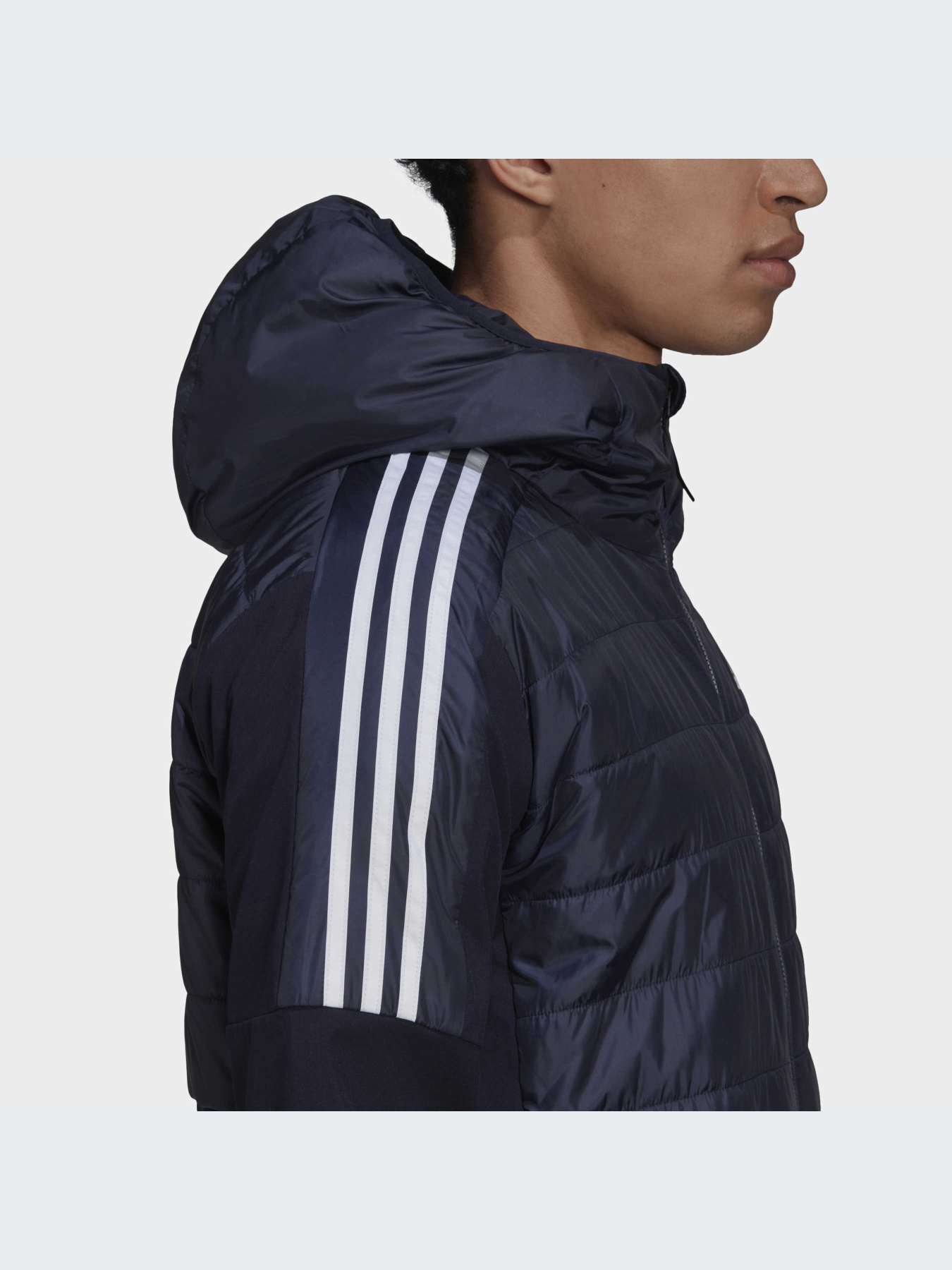 Куртки и дубленки Adidas модель HK4635-KZ Фото
