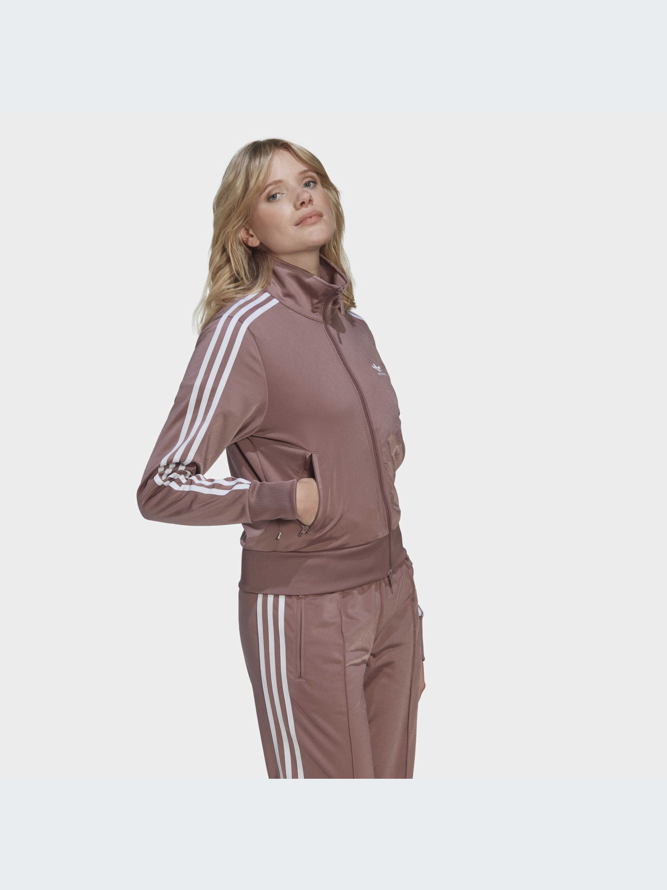 Худи и свитшоты Adidas Adicolor модель HN5895-KZ Фото