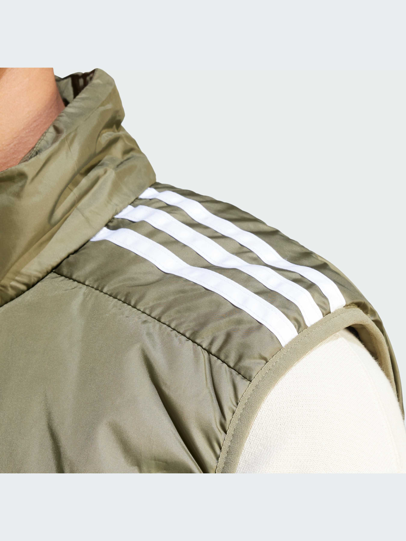 Куртки и дубленки Adidas модель HZ8485-KZ Фото