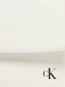 Сумки Calvin Klein модель K60K611467-YAF Фото