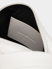 Сумки Calvin Klein модель K60K611468-YAF Фото