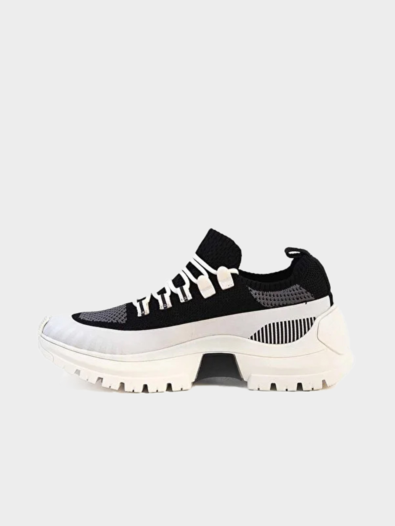 Кроссовки Calvin Klein модель YM0YM00727-01W Кроссовки Calvin Klein модель YM0YM00727-01W Фото