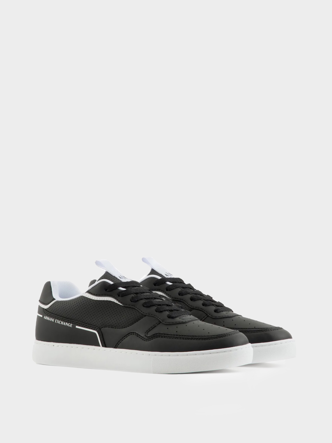 Кроссовки Armani Exchange модель XUX199-XV800-S277 Фото