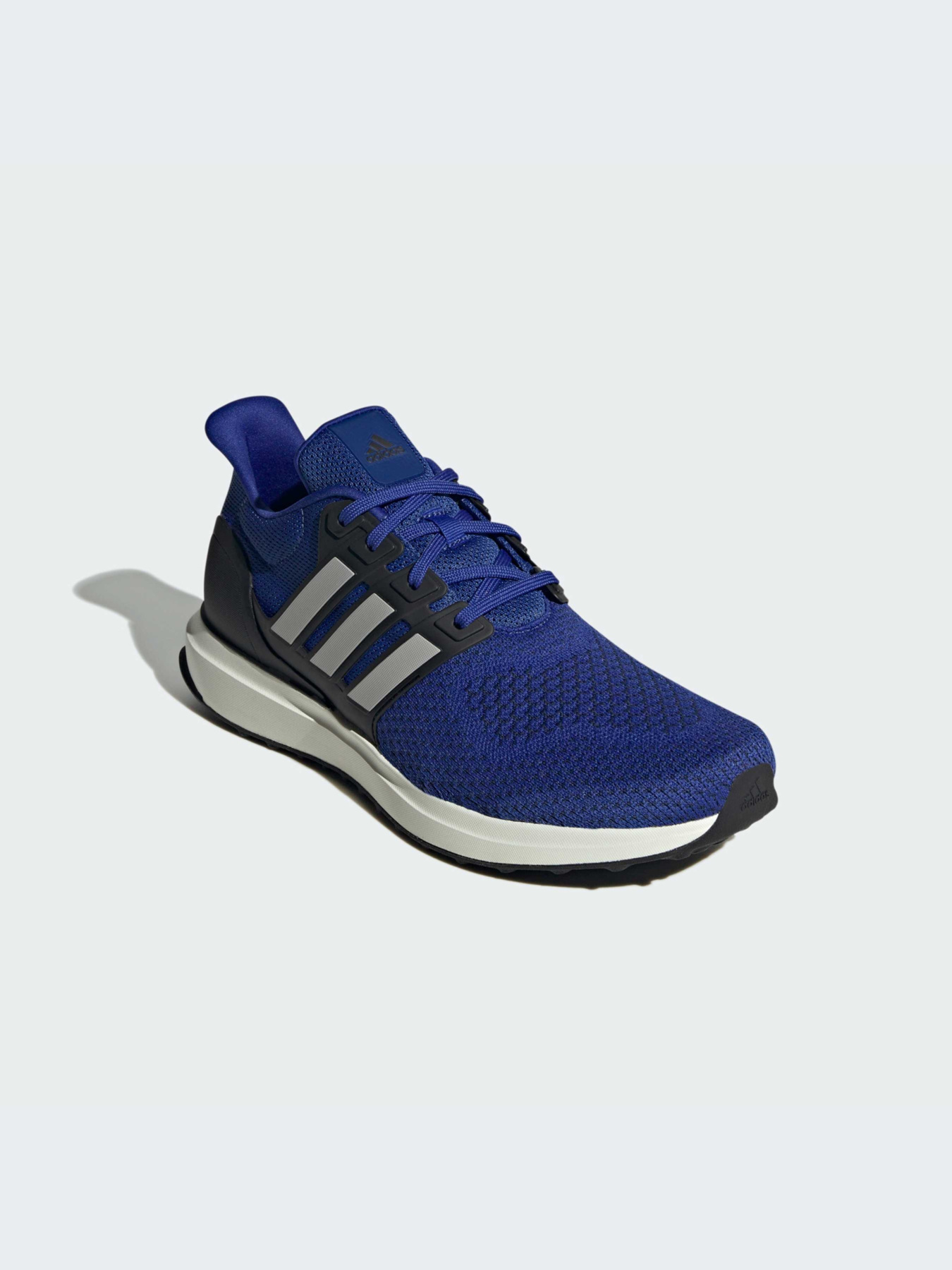 Кроссовки Adidas модель IG6004 Кроссовки Adidas модель IG6004 Фото