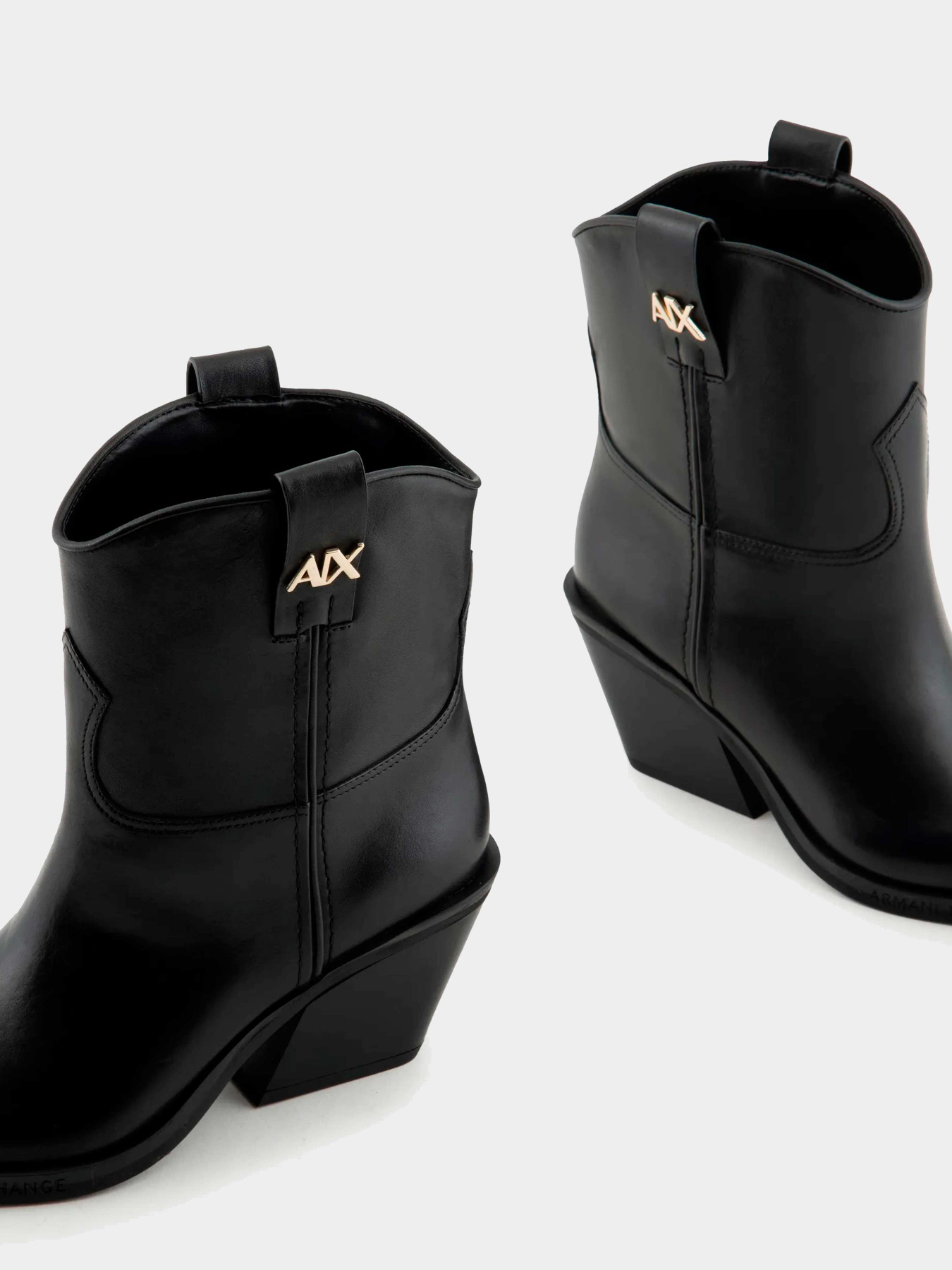 Ботинки и сапоги Armani Exchange модель XDN030-XV849-00002 Фото