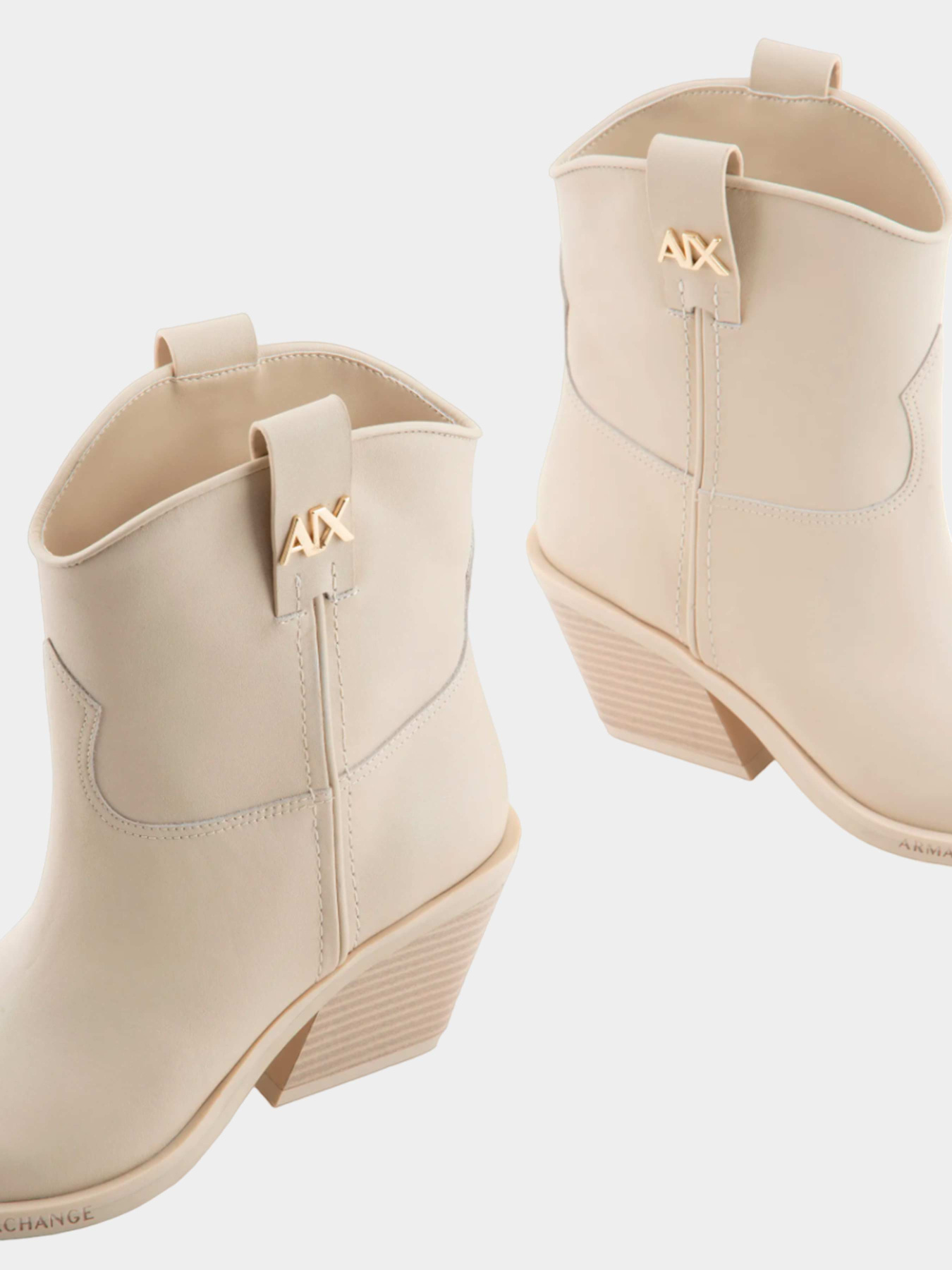 Ботинки и сапоги Armani Exchange модель XDN030-XV849-01029 Фото