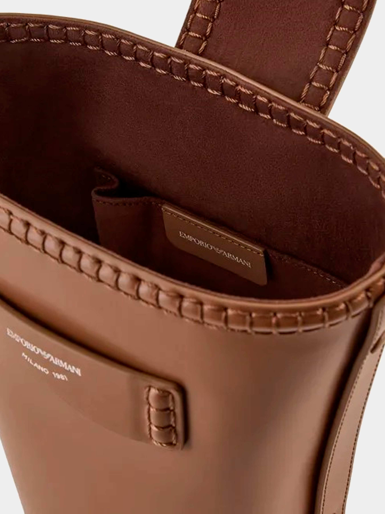 Сумки Emporio Armani модель Y3E233-YWO2E-80655 Фото