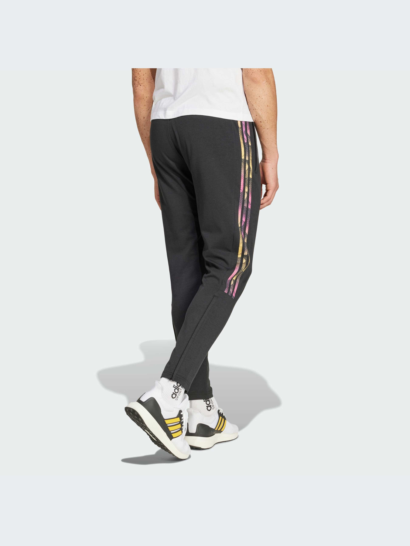 Брюки Adidas Tiro модель IP3788-KZ Фото