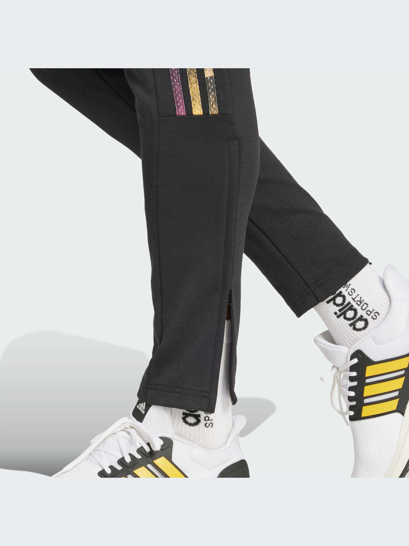 Брюки Adidas Tiro модель IP3788-KZ Фото