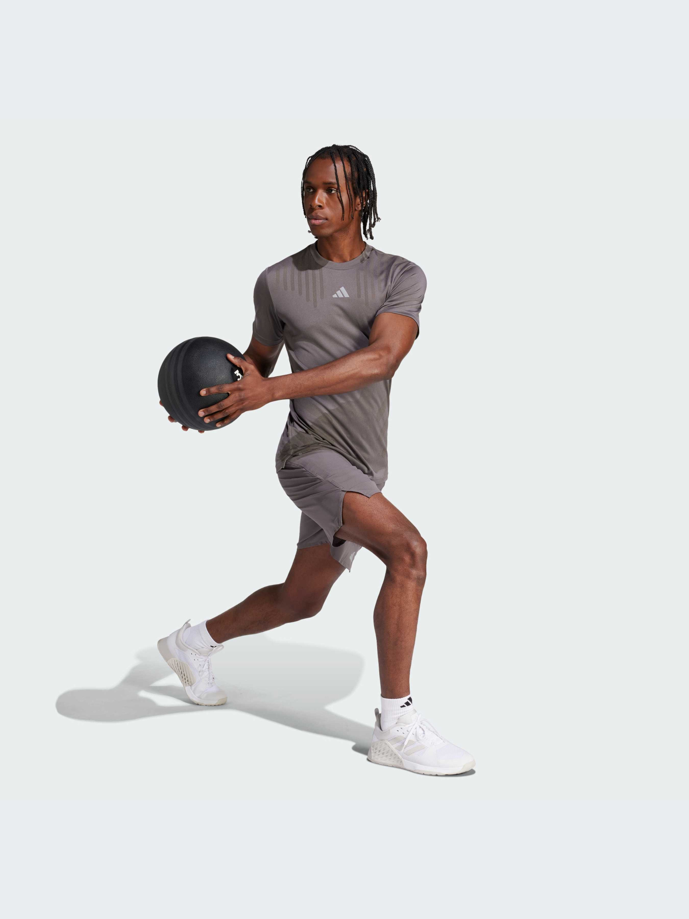 Шорты Adidas модель IS3734-KZ Шорты Adidas модель IS3734-KZ Фото