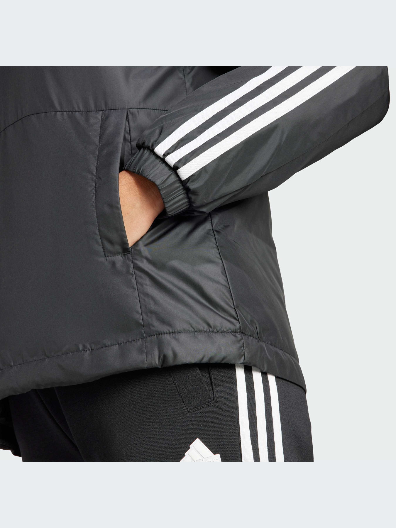 Куртки и дубленки Adidas модель IN3288-KZ Фото
