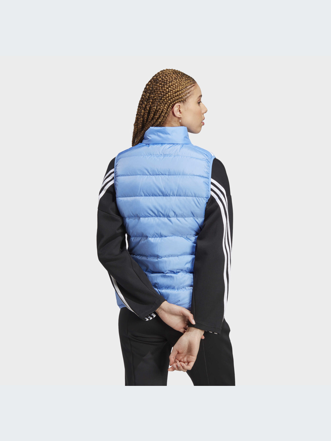 Куртки и дубленки Adidas модель HS2584-KZ Куртки и дубленки Adidas модель HS2584-KZ Фото