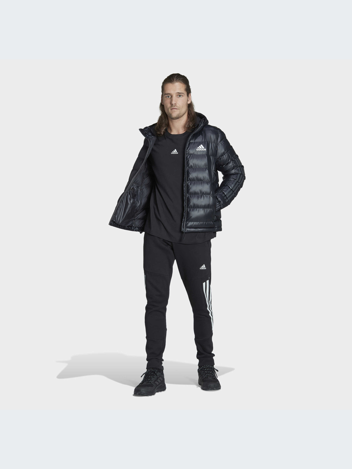 Куртки и дубленки Adidas модель HK6669-KZ Фото
