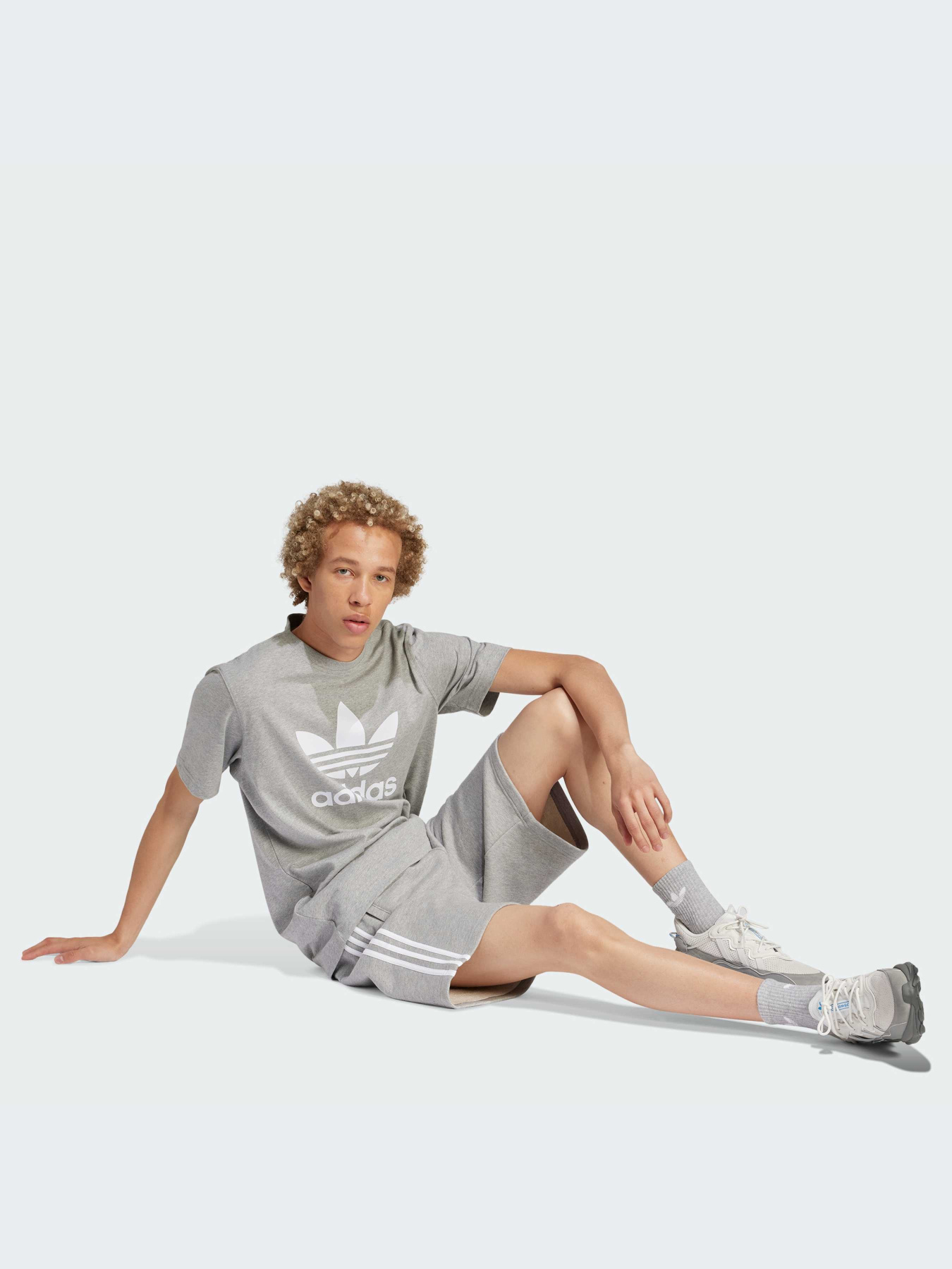 Шорты Adidas Adicolor модель IU2340-KZ Фото