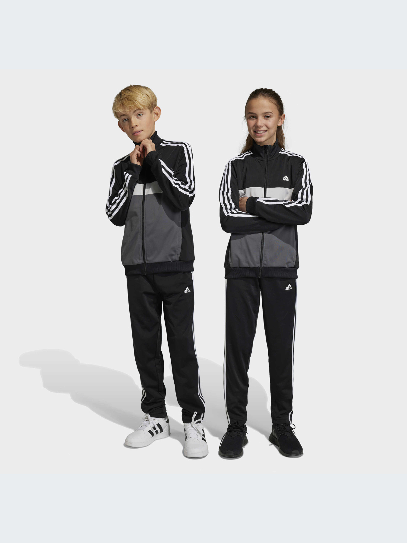 Костюмы Adidas модель HR6406-KZ Фото
