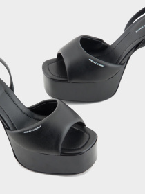 Сандалии Armani Exchange модель XDP052-XV841-00002 Фото