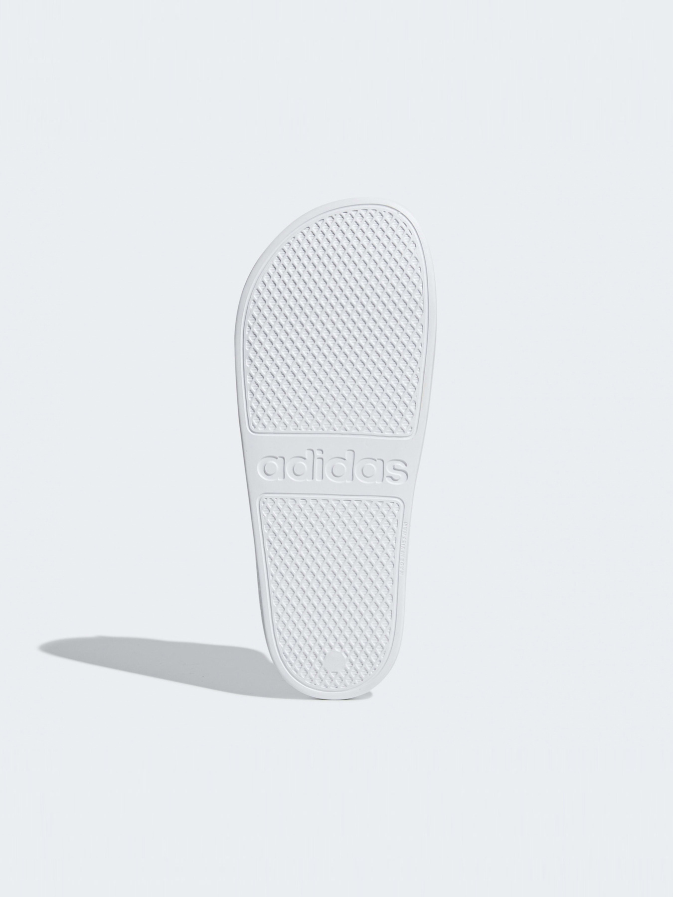 Шлёпанцы Adidas модель F35539 Шлёпанцы Adidas модель F35539 Фото