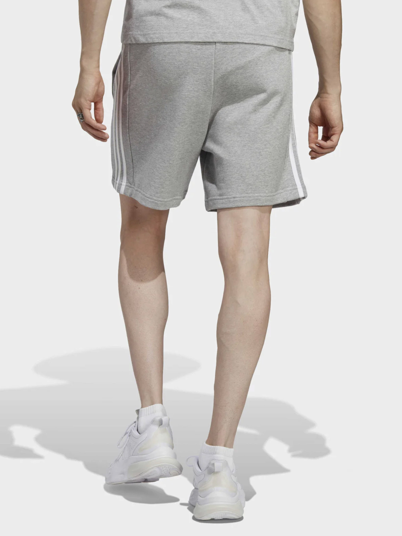 Шорты Adidas модель IC9437 Фото