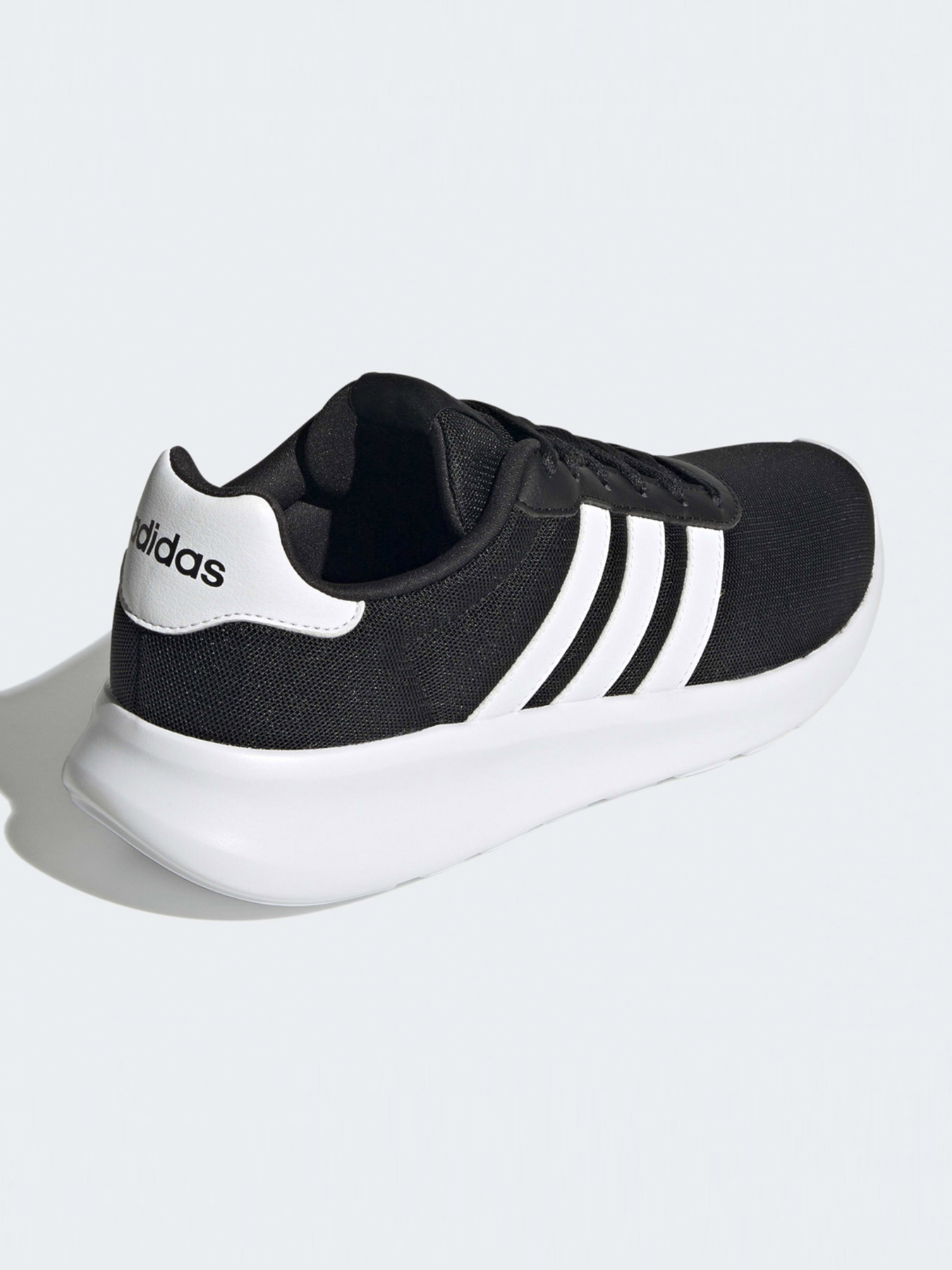 Кроссовки Adidas модель GY3094 Кроссовки Adidas модель GY3094 Фото