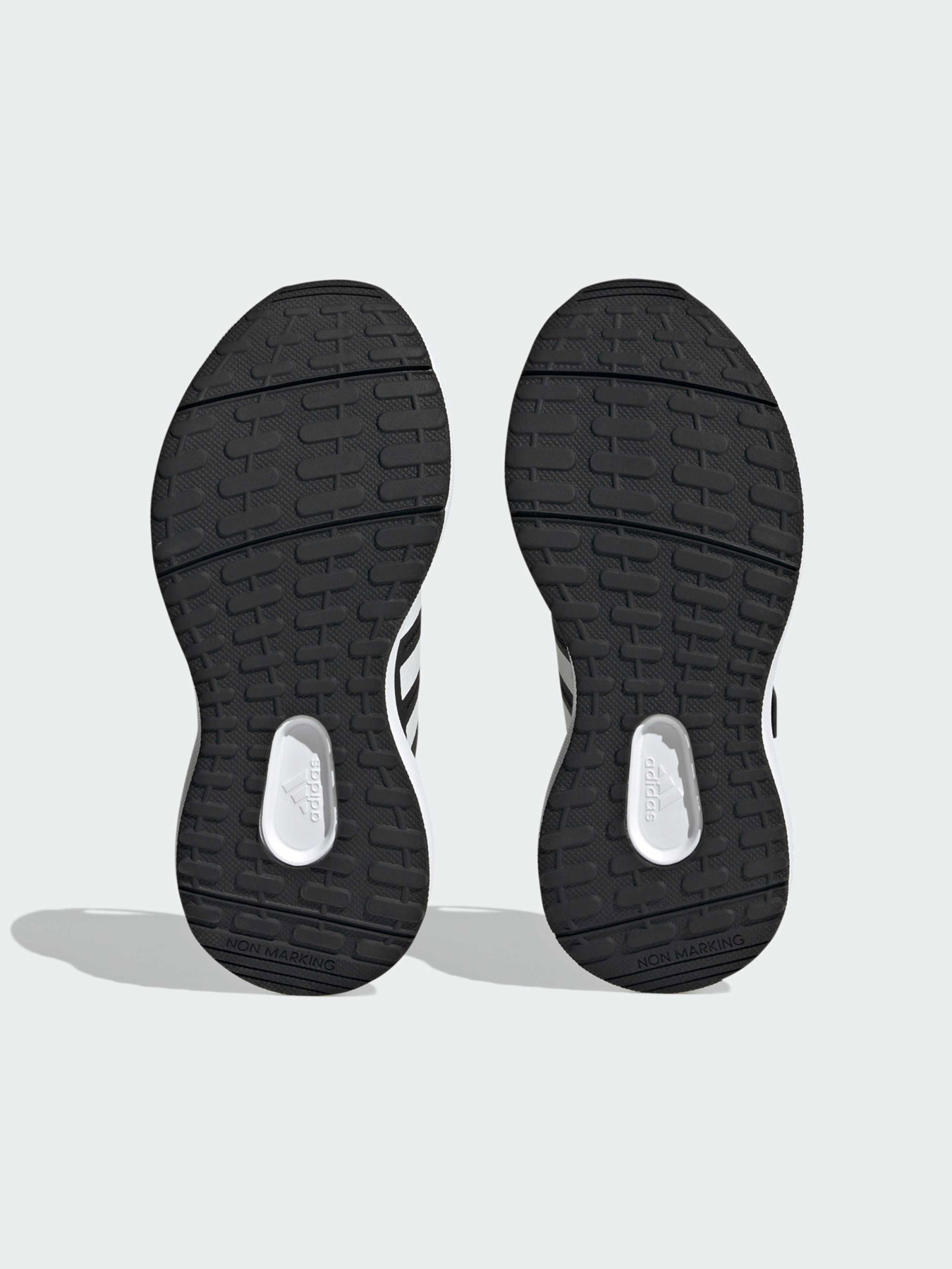 Кроссовки Adidas модель IG5387 Фото