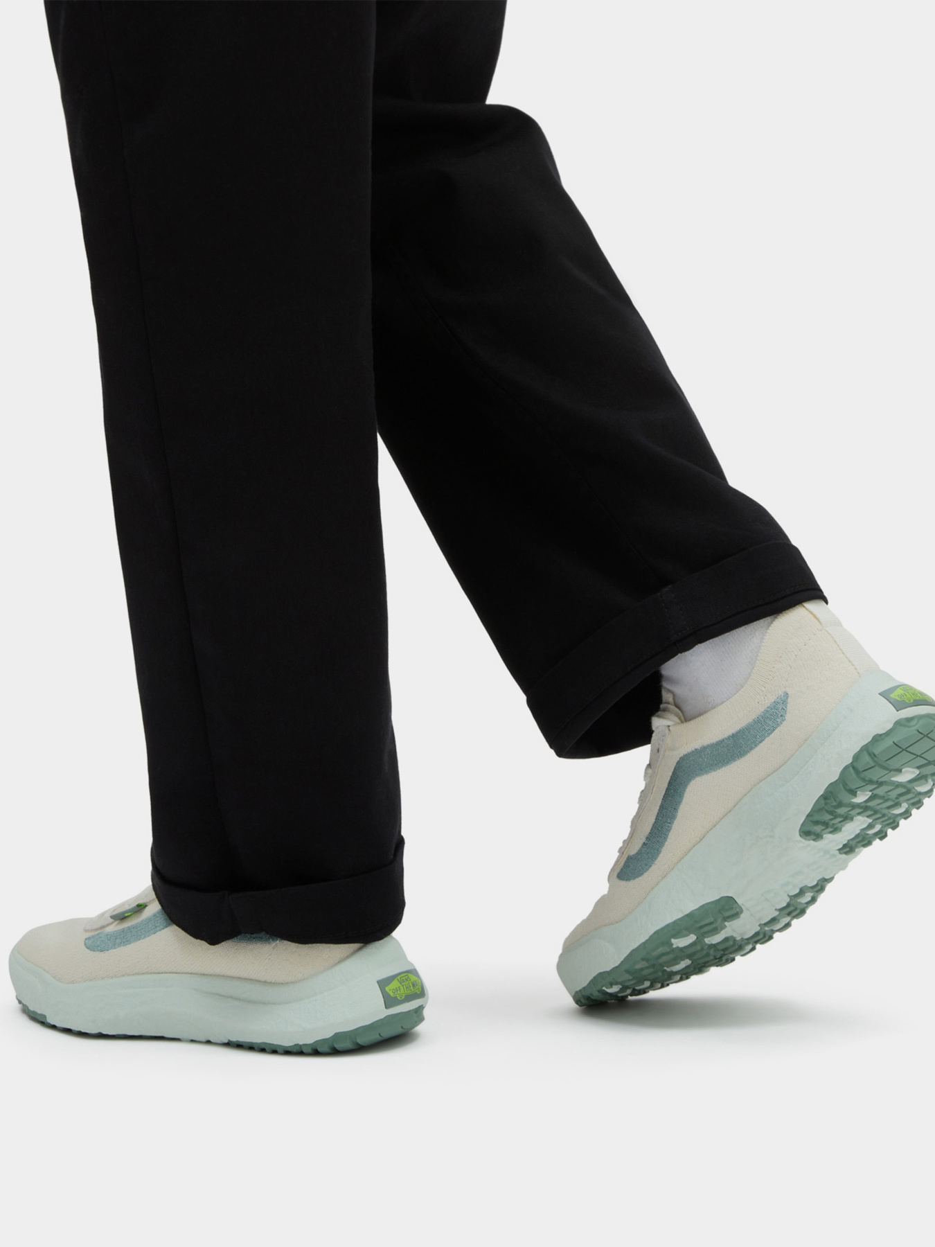 Кроссовки Vans модель VN0A4BXBBP11 Фото