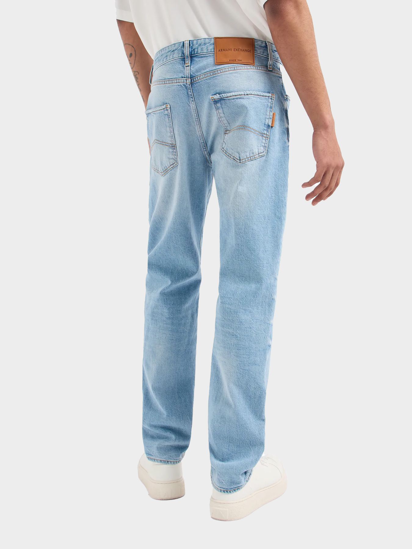 Джинсы Armani Exchange модель 3DZJ13-Z1YFZ-1500 Фото