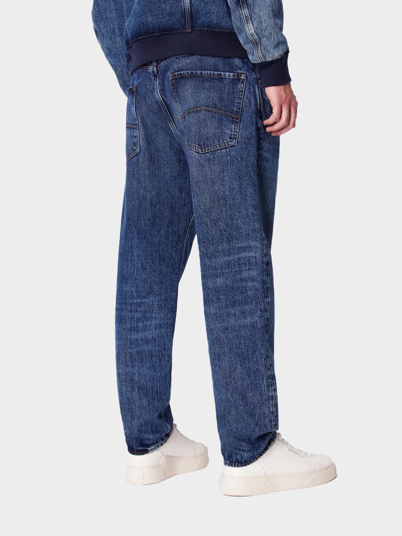 Джинсы Armani Exchange модель 3DZJ82-Z1Y4Z-1500 Фото