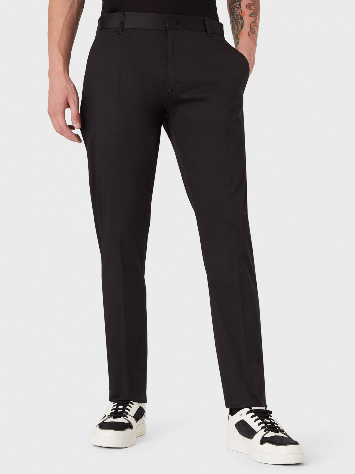 Брюки Emporio Armani модель 8N1P15-1NJ7Z-0999 Брюки Emporio Armani модель 8N1P15-1NJ7Z-0999 Фото
